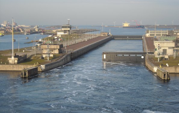 amsterdam_ausschleusen_250310