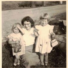 CCF_000080_Mutti und wir1957