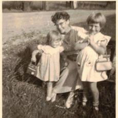 CCF_000081_TanteEricaundwir1957