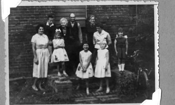 Neu_1_CCF_000308_Wietow1962oder63_FamKuhnEricaundBöschOmaundOpaKuhn_maritaOldenburg-001