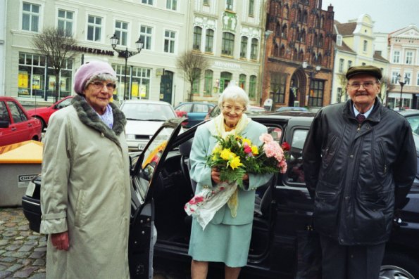 Ella, Lotte, Friedel