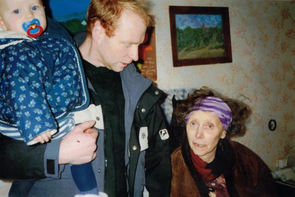 CCF_000507_2005 Jens, Nina, Oma_Antje